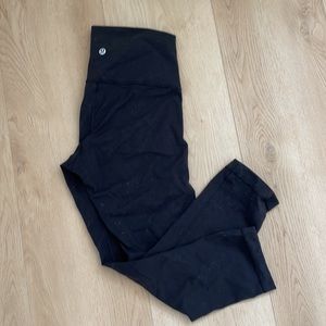 Lululemon Wunder black cropped high waisted leggings